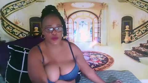 ebonyblooom69 online show from September 2025 05:56:02 PM