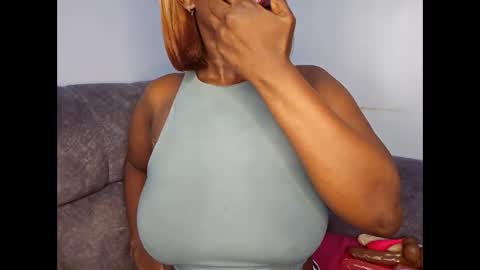 Ebony Melanie online show from September 2025 12:10:01 AM