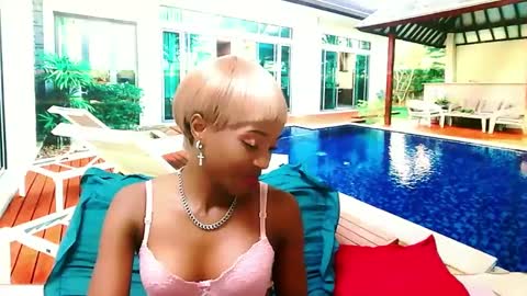 Snapshot of ebonycreamy69 chatting on February 2025 01:08:01 AM Nova online show from February 2025 01:08:01 AM