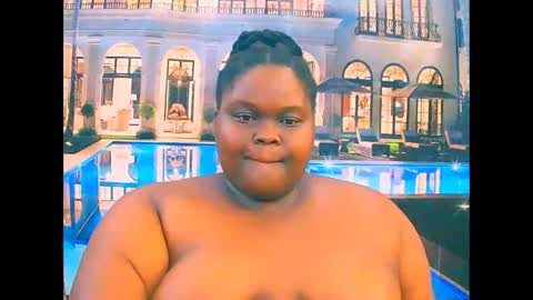 ebonyhotbuns4u2luv online show from December 2025 07:24:01 AM