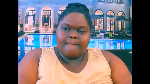 ebonyhotbuns4u2luv online show from December 2025 07:53:02 PM