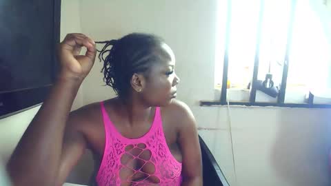 ebonykissxx online show from February 2026 03:51:01 PM