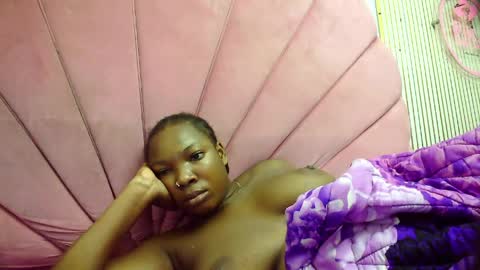 Snapshot of ebonykissxx chatting on May 2026 11:35:01 PM ebonykissxx online show from May 2026 11:35:01 PM