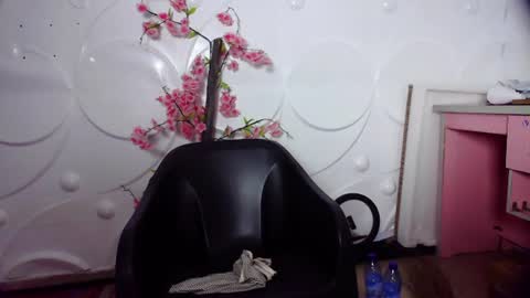 Snapshot of ebonykissxx chatting on June 2026 09:13:02 PM ebonykissxx online show from June 2026 09:13:02 PM