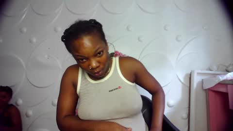 Snapshot of ebonykissxx chatting on June 2026 10:39:02 AM ebonykissxx online show from June 2026 10:39:02 AM