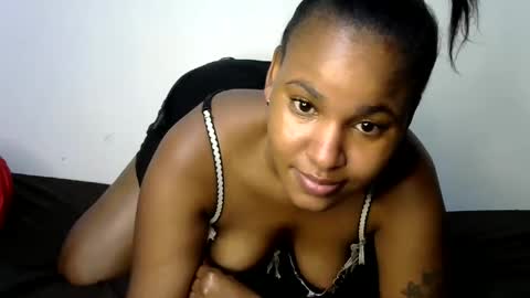 Snapshot of ebonyluna229320 chatting on January 2025 03:55:02 AM i am clara online show from January 2025 03:55:02 AM