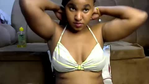 Snapshot of ebonyluna229320 chatting on February 2025 06:09:02 PM i am clara online show from February 2025 06:09:02 PM