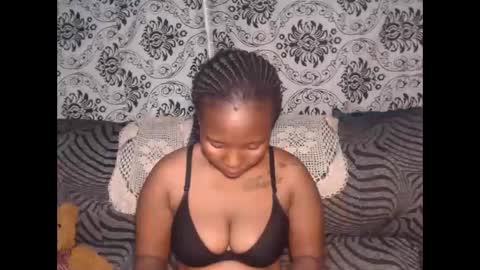 Snapshot of ebonymilf1 chatting on December 2024 01:35:01 AM Tee online show from December 2024 01:35:01 AM