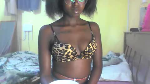 Ebonymuse2 online show from March 2026 06:37:01 PM