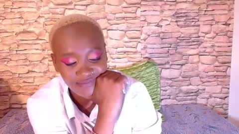 Cindy online show from October 2025 08:47:02 AM