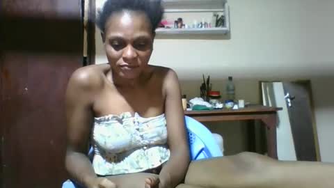 Snapshot of ebonyqueen4 chatting on April 2026 07:00:01 AM JACKLINE online show from April 2026 07:00:01 AM