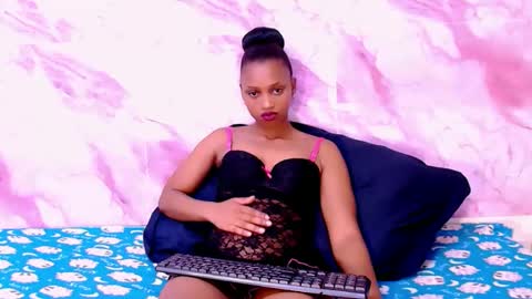 Candy online show from February 2025 06:47:02 PM