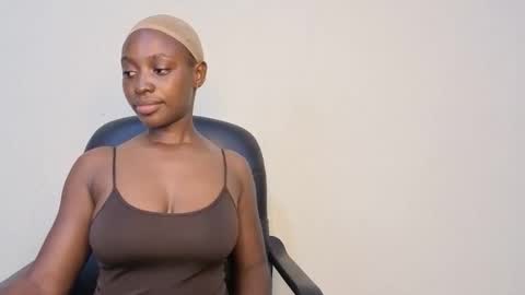 Nancy online show from October 2025 09:02:01 PM