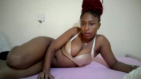 Snapshot of ebonyzora chatting on June 2026 09:03:02 AM Zora online show from June 2026 09:03:02 AM