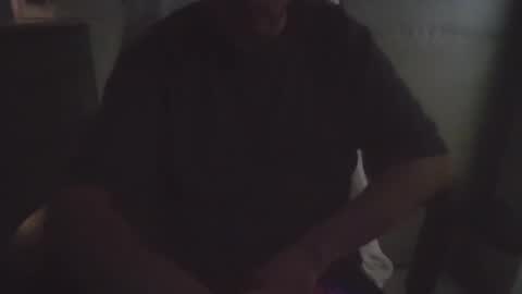 Snapshot of ebz009 chatting on March 2026 09:43:01 PM AboutFun online show from March 2026 09:43:01 PM