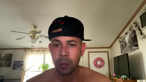 eddgarzay08 online show from April 2026 09:27:01 PM