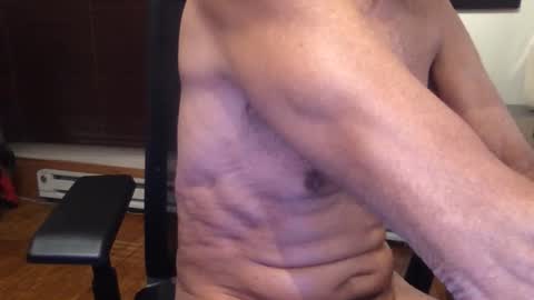 Snapshot of eddie3012 chatting on December 2025 06:24:02 PM Scott online show from December 2025 06:24:02 PM