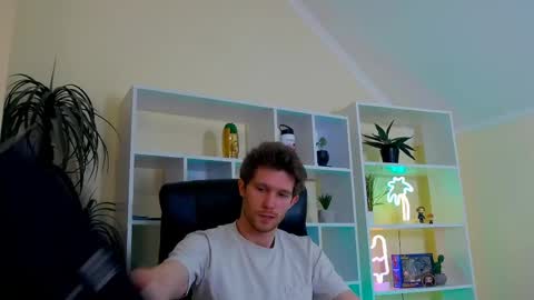 eddie_baker online show from May 2026 12:35:02 PM