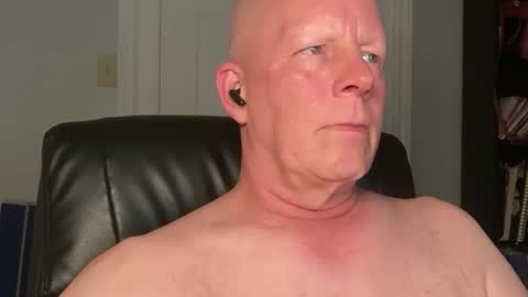 Eddy online show from October 2025 01:39:01 AM