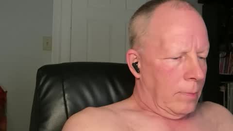 Eddy online show from December 2025 03:33:01 AM