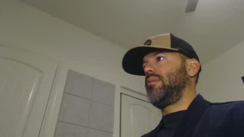 Snapshot of edge_masters chatting on December 2024 02:49:01 PM EdgeM online show from December 2024 02:49:01 PM