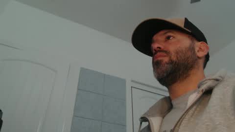 Snapshot of edge_masters chatting on December 2024 04:08:02 PM EdgeM online show from December 2024 04:08:02 PM