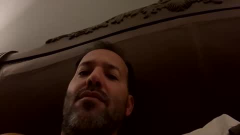 Snapshot of edge_masters chatting on November 2025 05:17:01 AM EdgeM online show from November 2025 05:17:01 AM