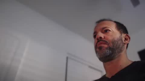 Snapshot of edge_masters chatting on February 2026 10:52:02 PM EdgeM online show from February 2026 10:52:02 PM