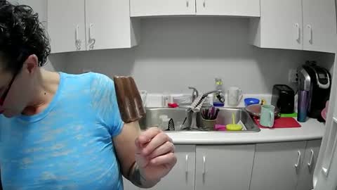 Angel online show from February 2025 09:44:02 PM