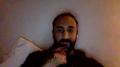 edgeuk1 online show from November 2025 10:43:02 PM