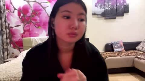 Eri online show from May 2026 06:16:02 PM