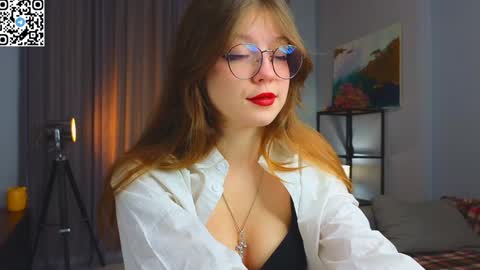 Snapshot of edithbrucker chatting on February 2025 03:00:02 AM Im Sally  Im new here   lets meet online show from February 2025 03:00:02 AM