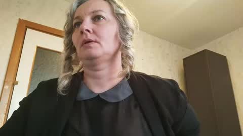 edithmanning online show from May 2026 05:21:01 PM