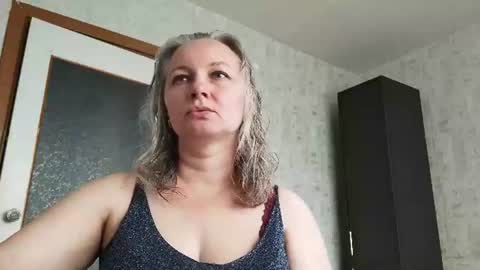Snapshot of edithmanning chatting on June 2026 05:39:01 AM edithmanning online show from June 2026 05:39:01 AM