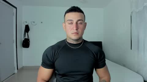 Snapshot of eduar_wild chatting on June 2026 02:31:02 AM Eduar Wild online show from June 2026 02:31:02 AM