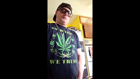 edwardaims_2please online show from March 2026 05:46:01 PM