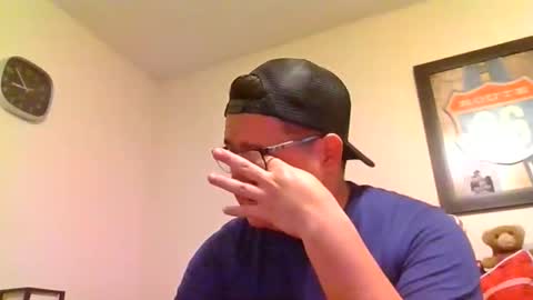 Snapshot of edwins777 chatting on April 2026 05:10:02 PM Nicky789 online show from April 2026 05:10:02 PM