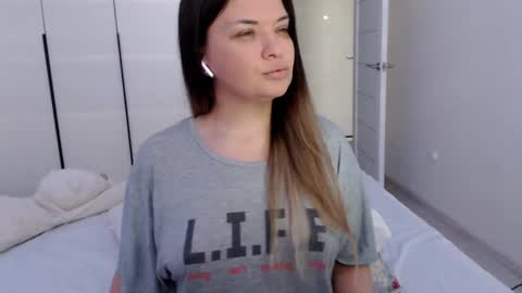 eelena4kiss online show from February 2025 10:53:02 AM