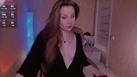 eesmaaarr online show from January 2025 09:28:02 PM