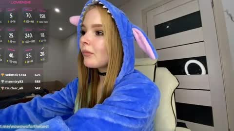 Lili online show from May 2026 06:09:01 PM