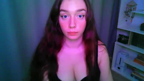 Snapshot of effie_balconii chatting on October 2025 11:09:01 AM effie_balconii online show from October 2025 11:09:01 AM