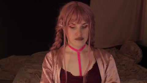 Effie Mur online show from December 2024 04:04:02 PM