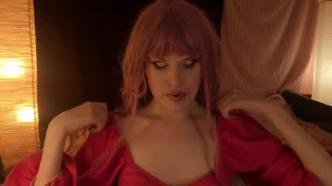 Effie Mur online show from February 2025 03:21:01 PM