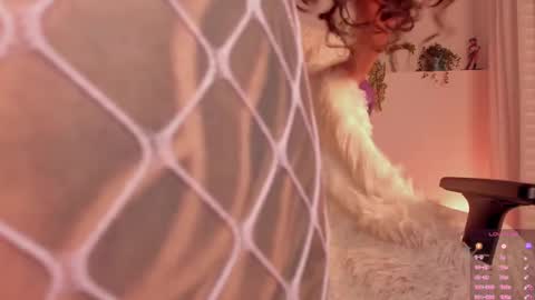 Snapshot of effy_cb chatting on February 2025 08:33:02 AM effy online show from February 2025 08:33:02 AM