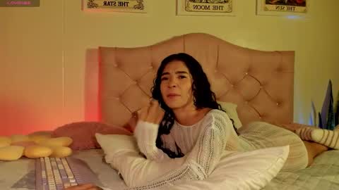 Snapshot of effy_cb chatting on September 2025 06:02:01 AM effy online show from September 2025 06:02:01 AM