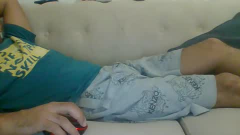 Snapshot of egyman2022 chatting on December 2024 08:05:02 PM Im momo 35 Egyptian at Dubai online show from December 2024 08:05:02 PM