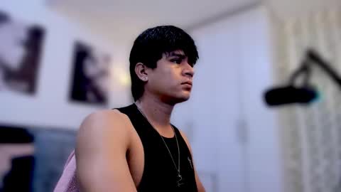 eiden_allenx1 online show from October 2025 02:18:02 PM