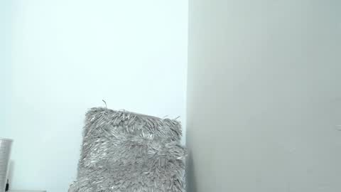 Eileen online show from February 2025 06:52:01 PM