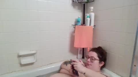 eilidh 3 online show from December 2025 09:56:01 PM