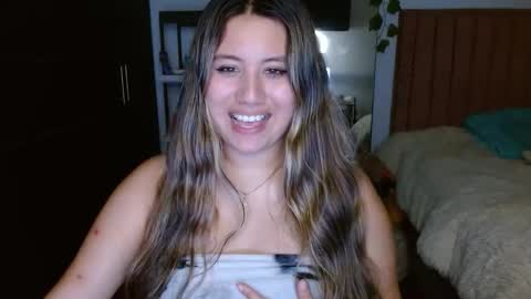 EIMY   MODEL INDEPENDENT online show from October 2025 12:46:02 AM